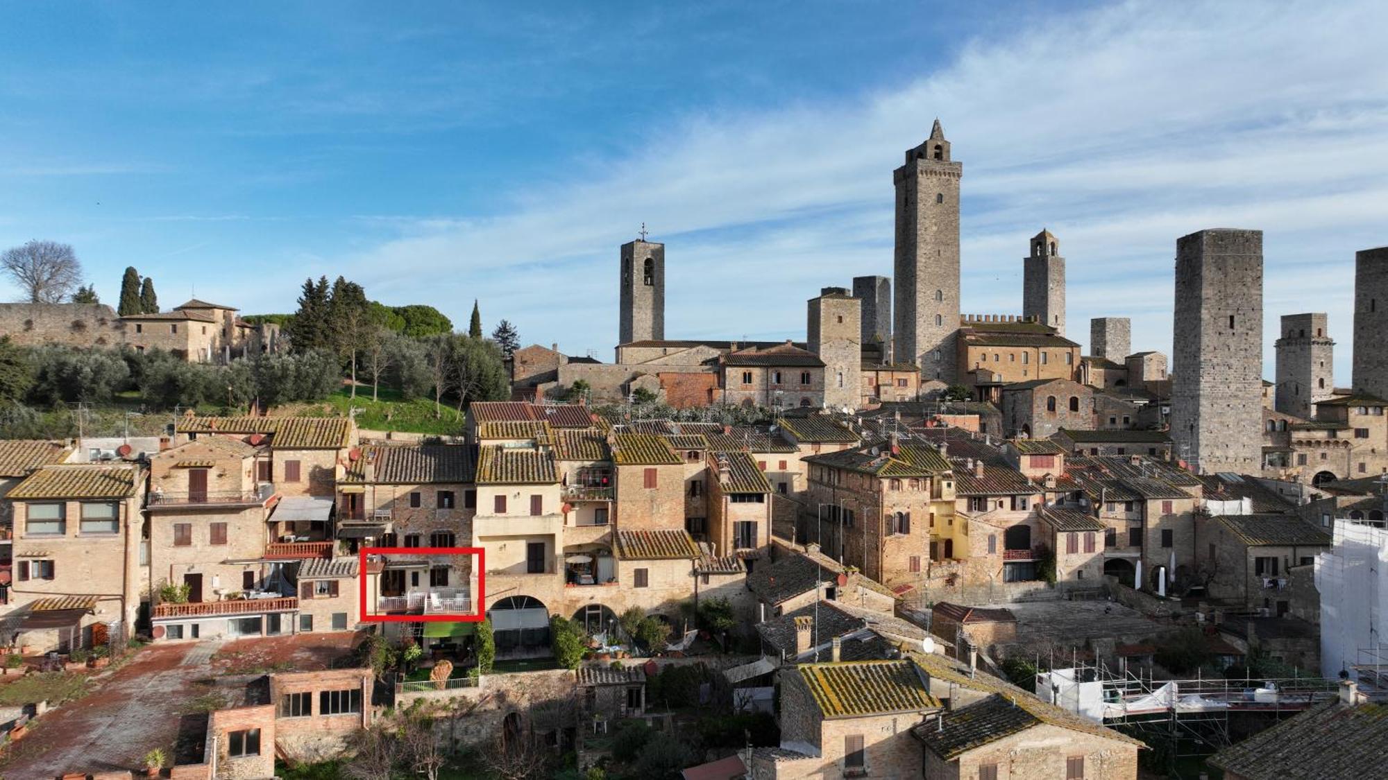 Appartamento Le Palme Con Terrazze In Centro San Gimignano Exterior foto