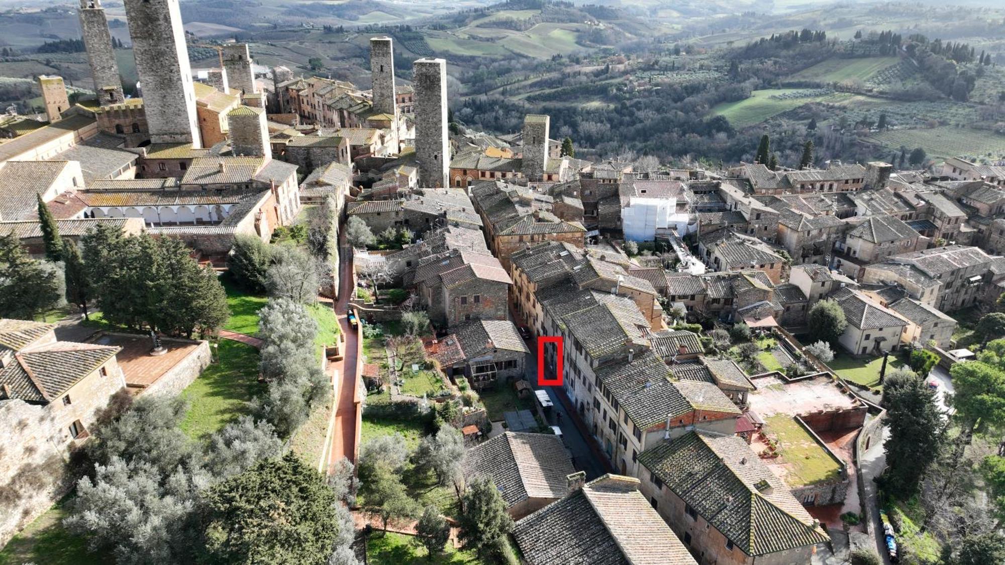Appartamento Le Palme Con Terrazze In Centro San Gimignano Exterior foto